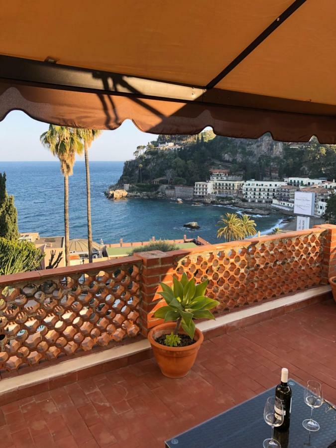 La Bomboniera Della Brigata Spendereccia! Apartment Taormina Luaran gambar