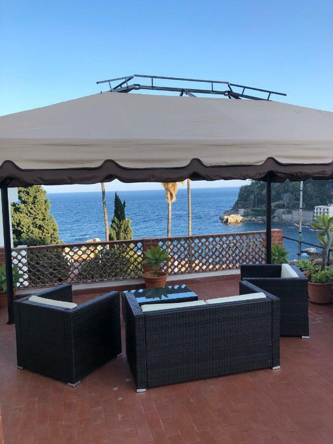 La Bomboniera Della Brigata Spendereccia! Apartment Taormina Luaran gambar